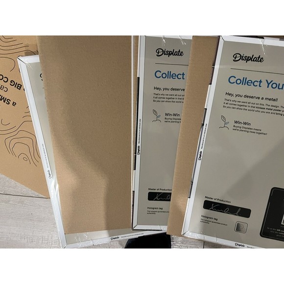 Authentic Displate Kaws Art Display Large Metal Poster Retro XL 4 Panel Bansky - Picture 4 of 4